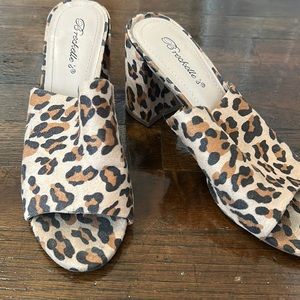 Breckelle’s Print Block Heeled Sandals